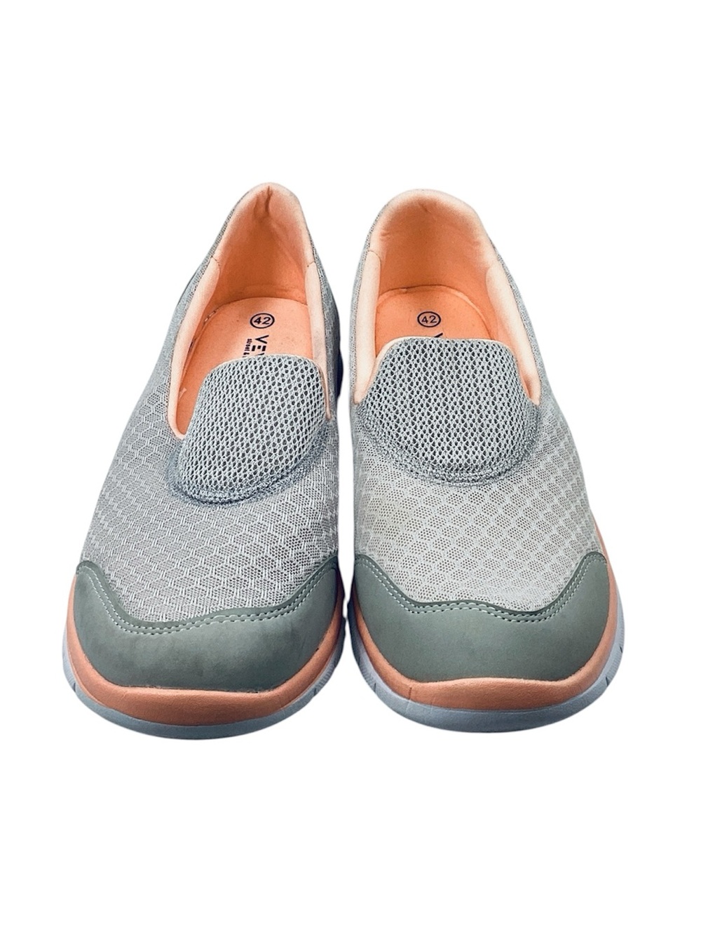 🐵 Venice Women's Slip-On Comfort Sneakers, Size 42